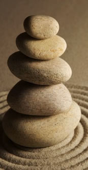 Balanced structure of pebbles